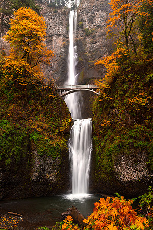 Multnomah Falls in Autumn
